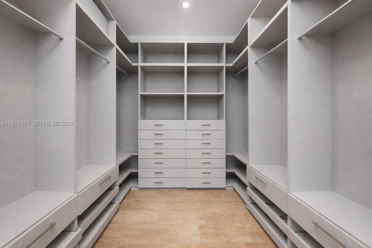 5701 N Bay Rd Miami Beach, FL 33140