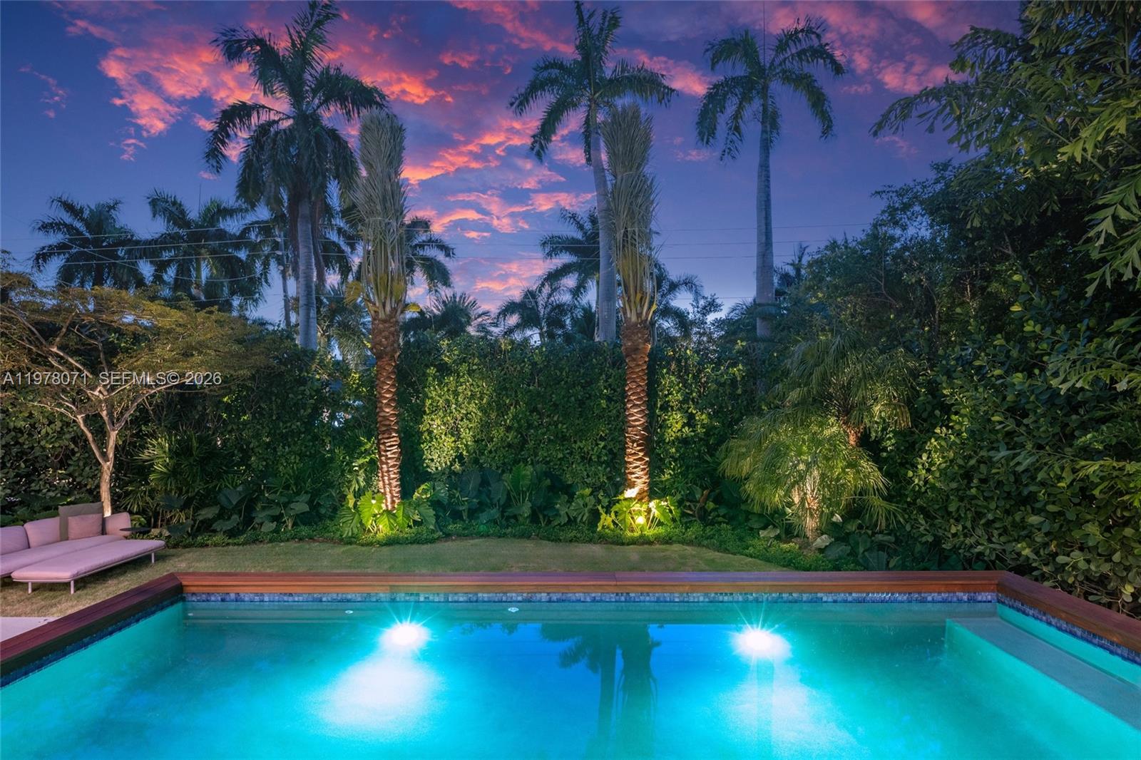 5701 N Bay Rd Miami Beach, FL 33140