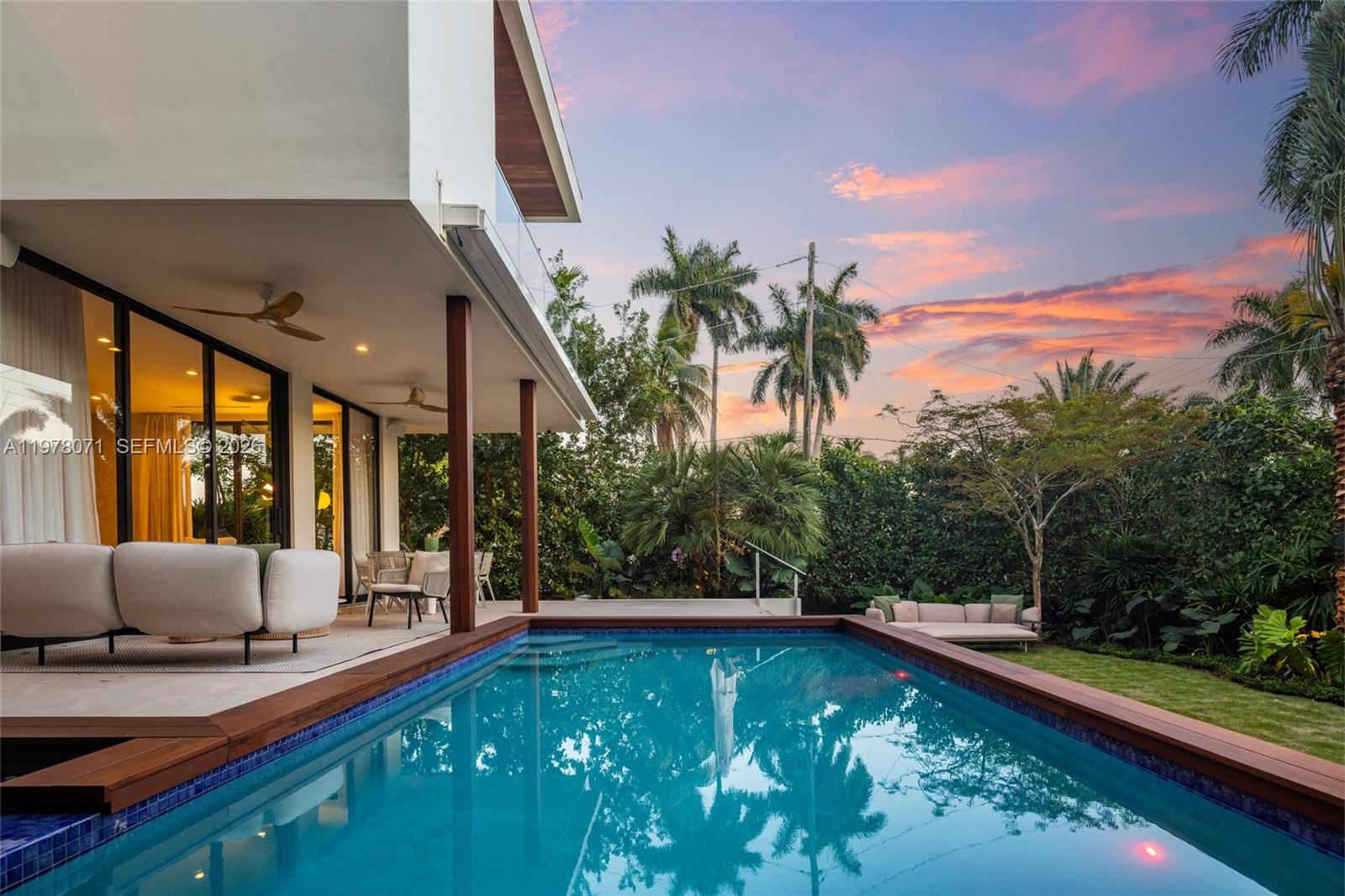 5701 N Bay Rd Miami Beach, FL 33140