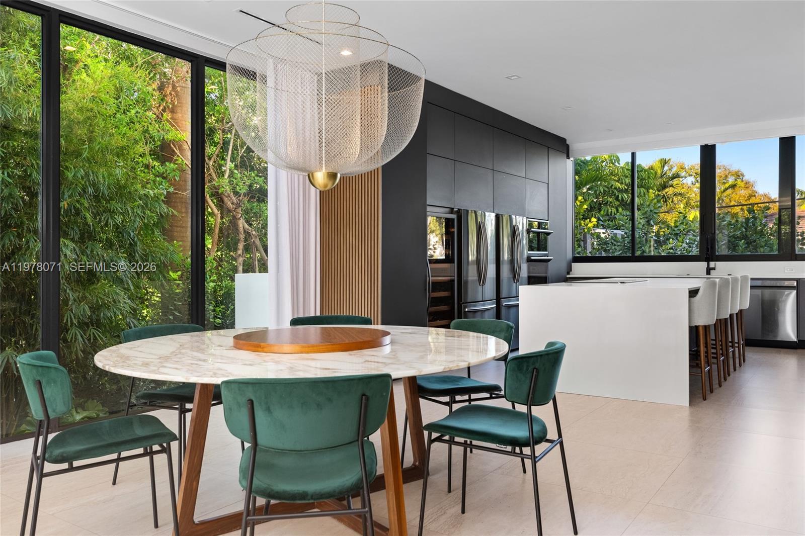 5701 N Bay Rd Miami Beach, FL 33140