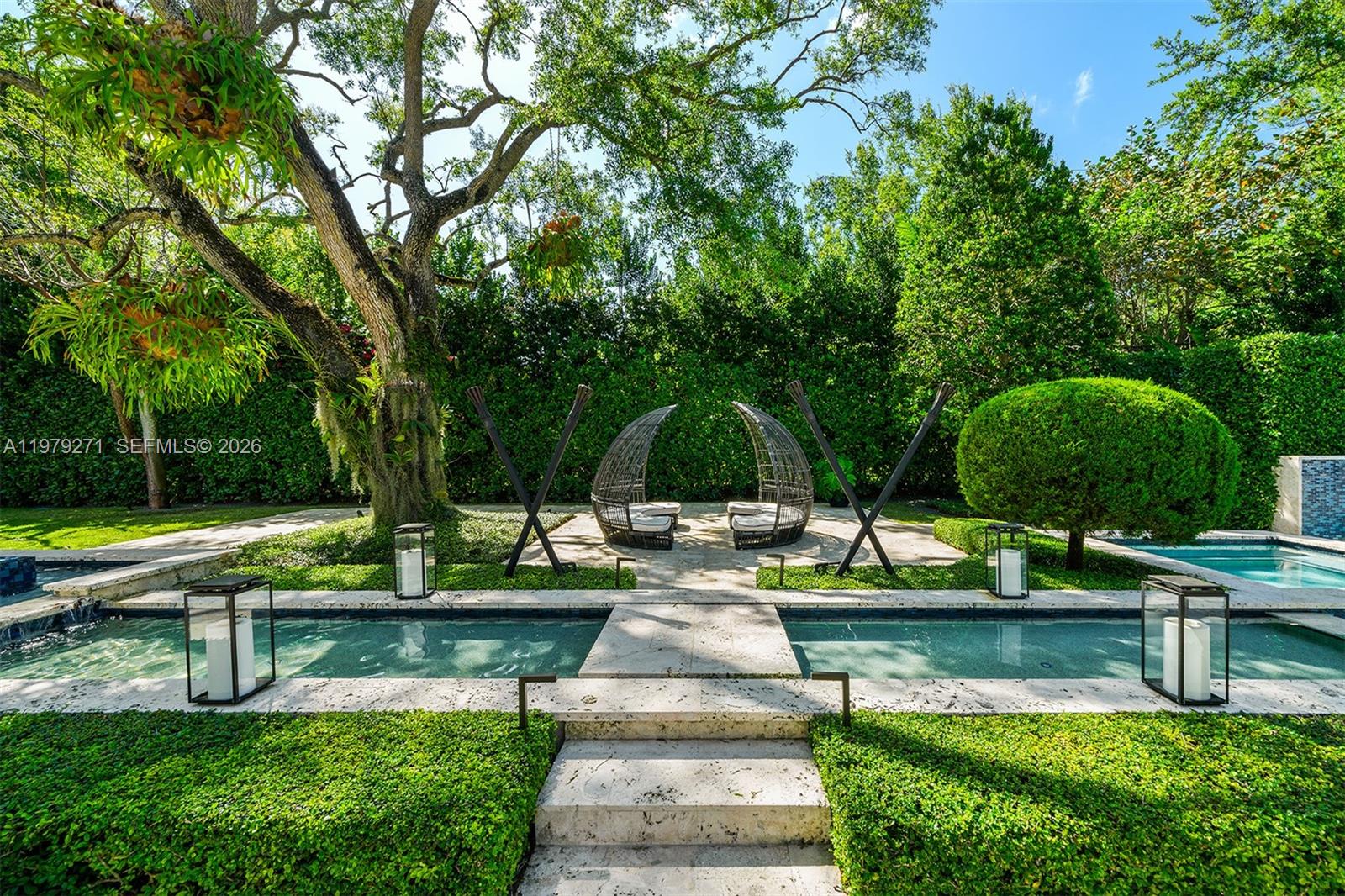 11750 SW 68th Ct Pinecrest, FL 33156