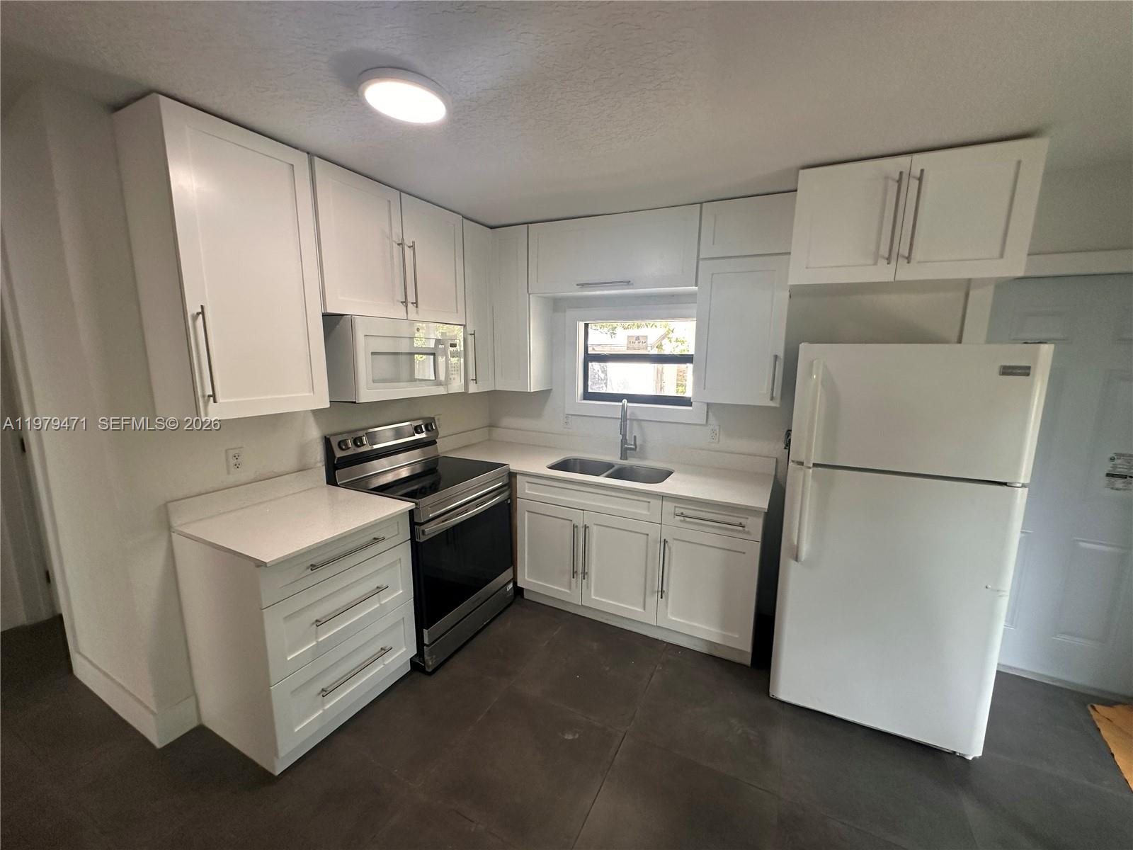 1361 NW 59th St Miami, FL 33142