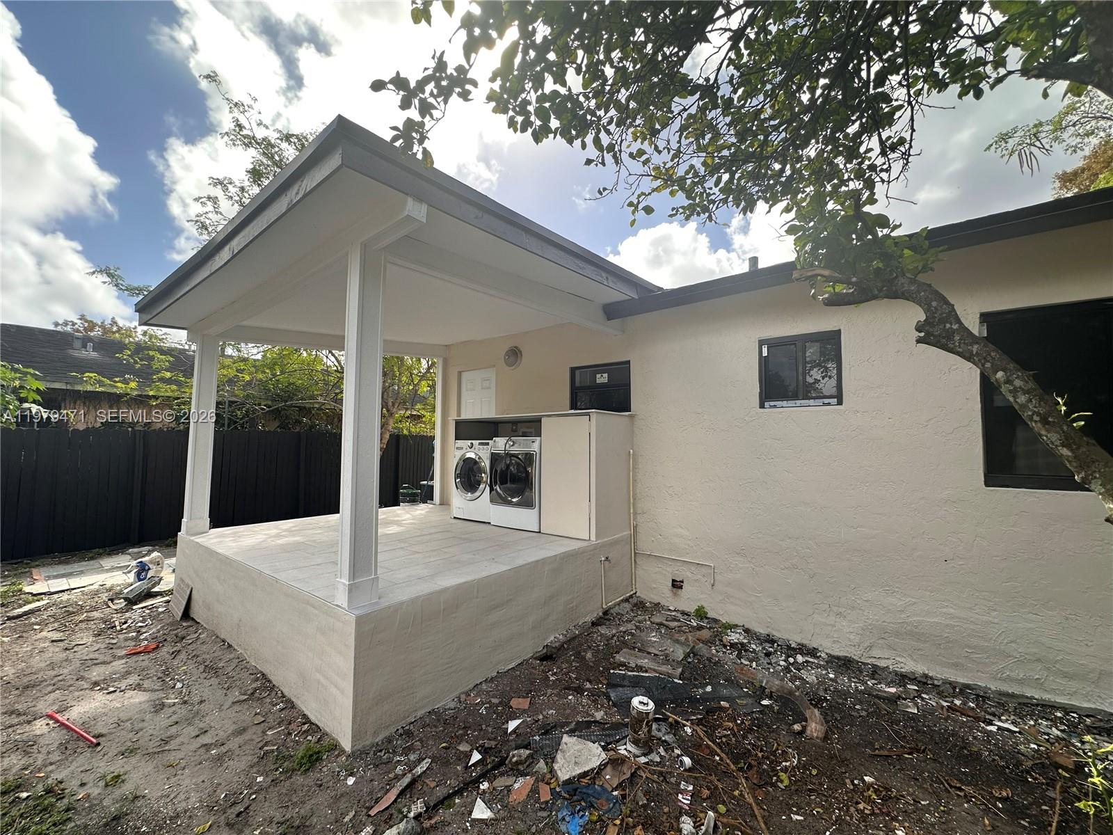 1361 NW 59th St Miami, FL 33142