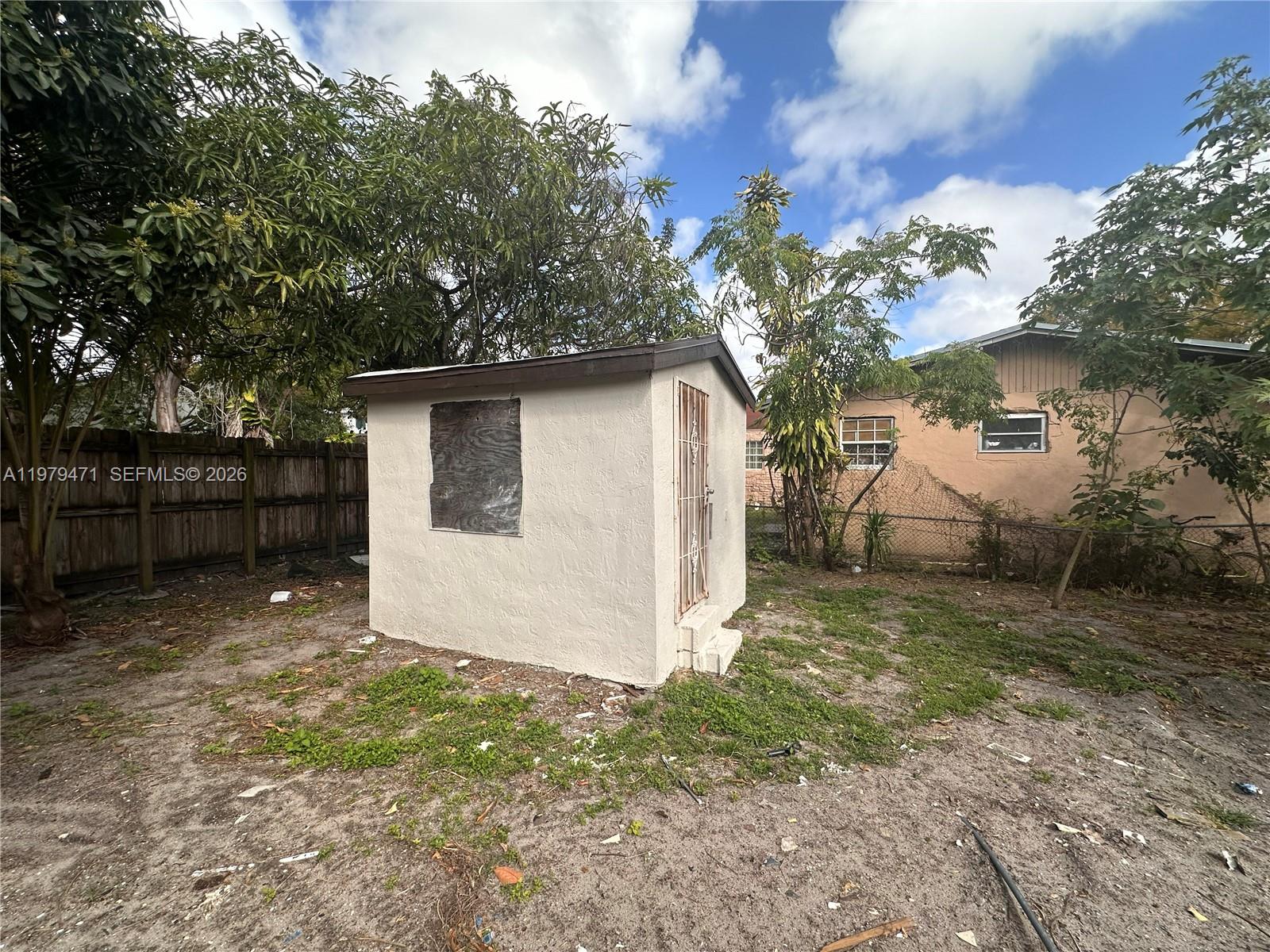 1361 NW 59th St Miami, FL 33142