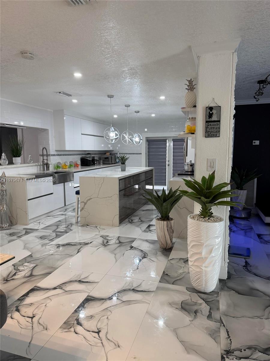 12121 SW 107th St Miami, FL 33186