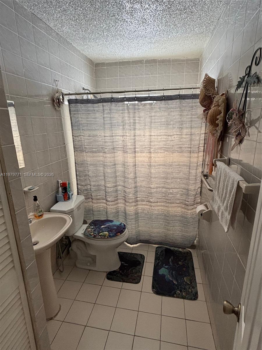 3533 NW 2nd Ter Miami, FL 33125