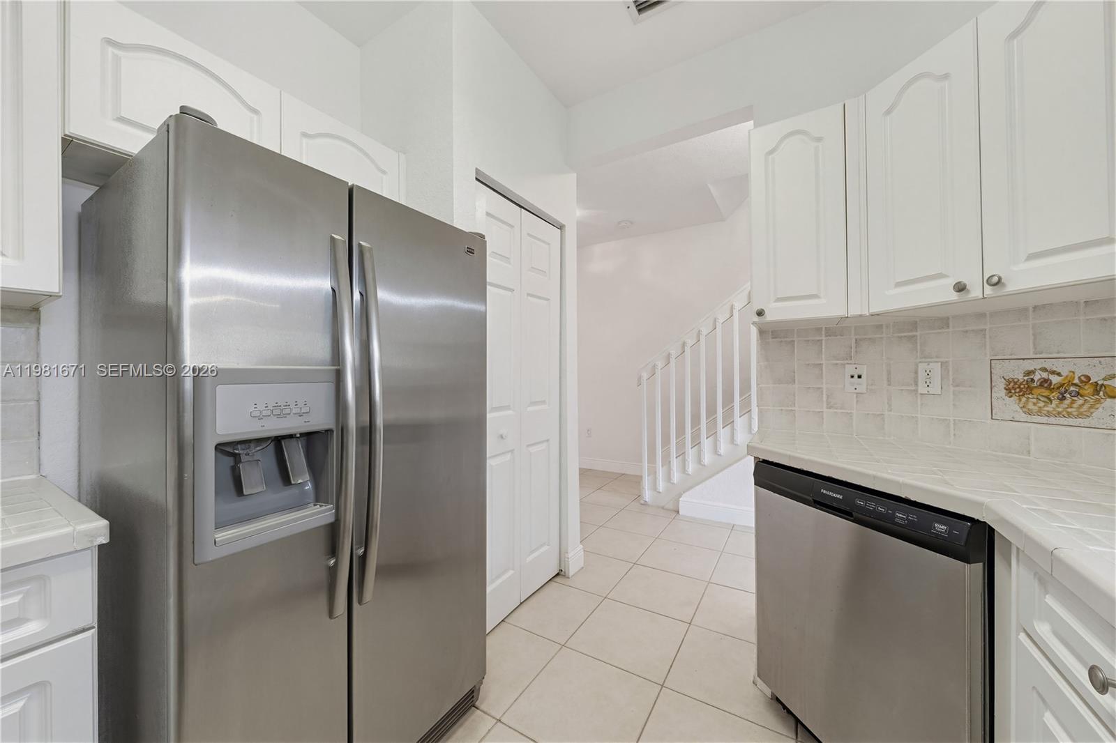 1166 NW 100th Ave Pembroke Pines, FL 33024