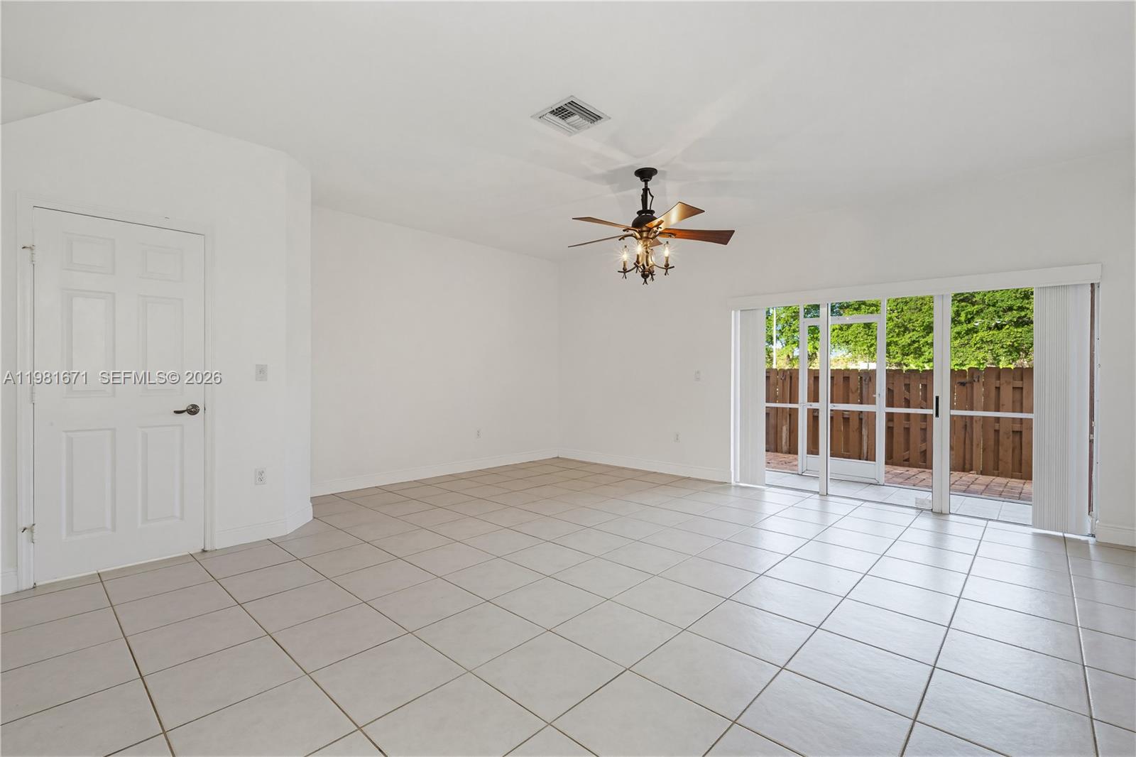 1166 NW 100th Ave Pembroke Pines, FL 33024