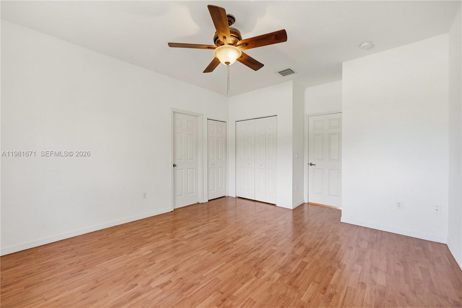 1166 NW 100th Ave Pembroke Pines, FL 33024