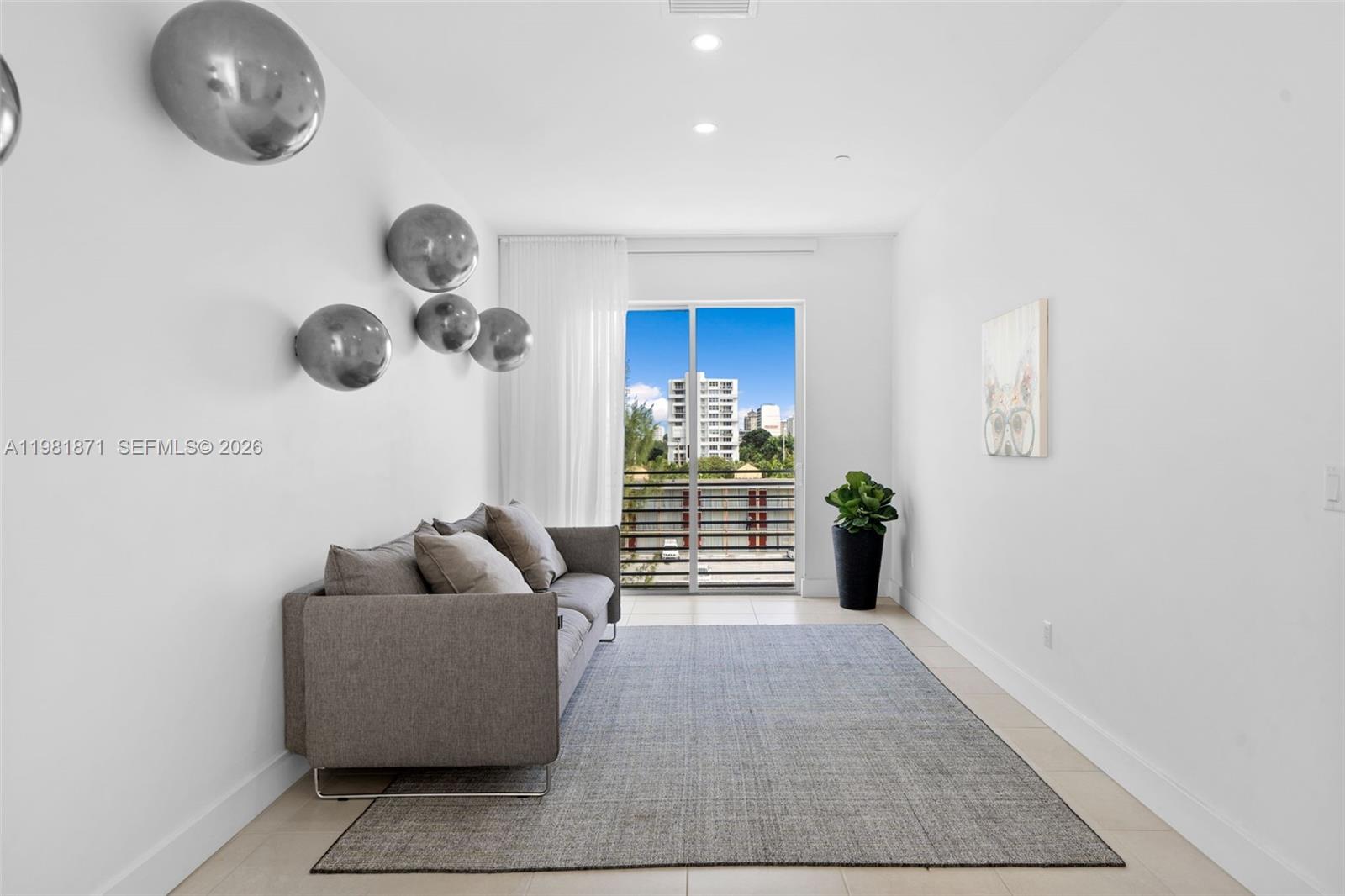 1034 NE 18th Ave #205 Fort Lauderdale, FL 33304