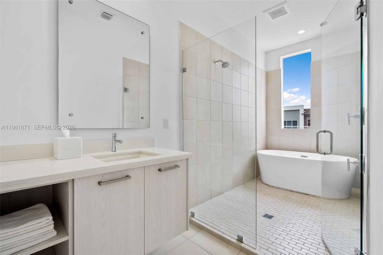 1034 NE 18th Ave #205 Fort Lauderdale, FL 33304