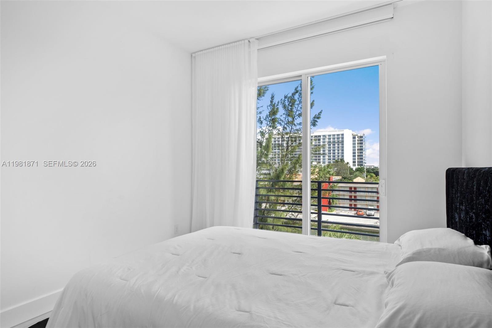 1034 NE 18th Ave #205 Fort Lauderdale, FL 33304