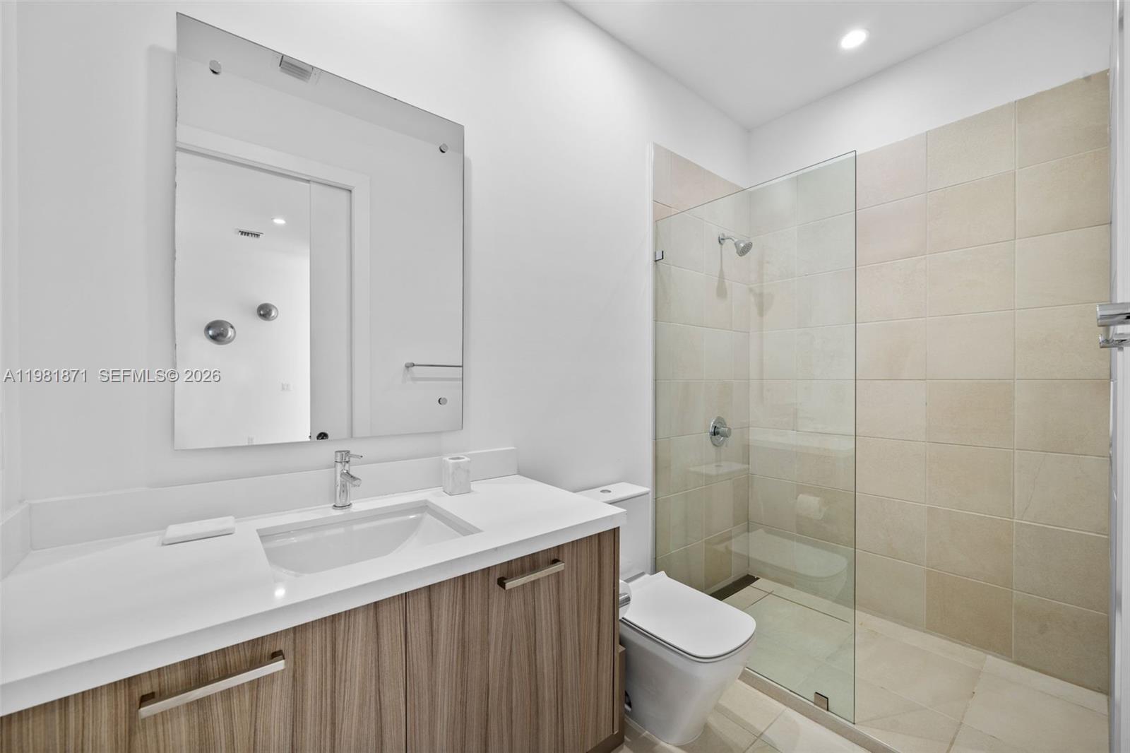 1034 NE 18th Ave #205 Fort Lauderdale, FL 33304