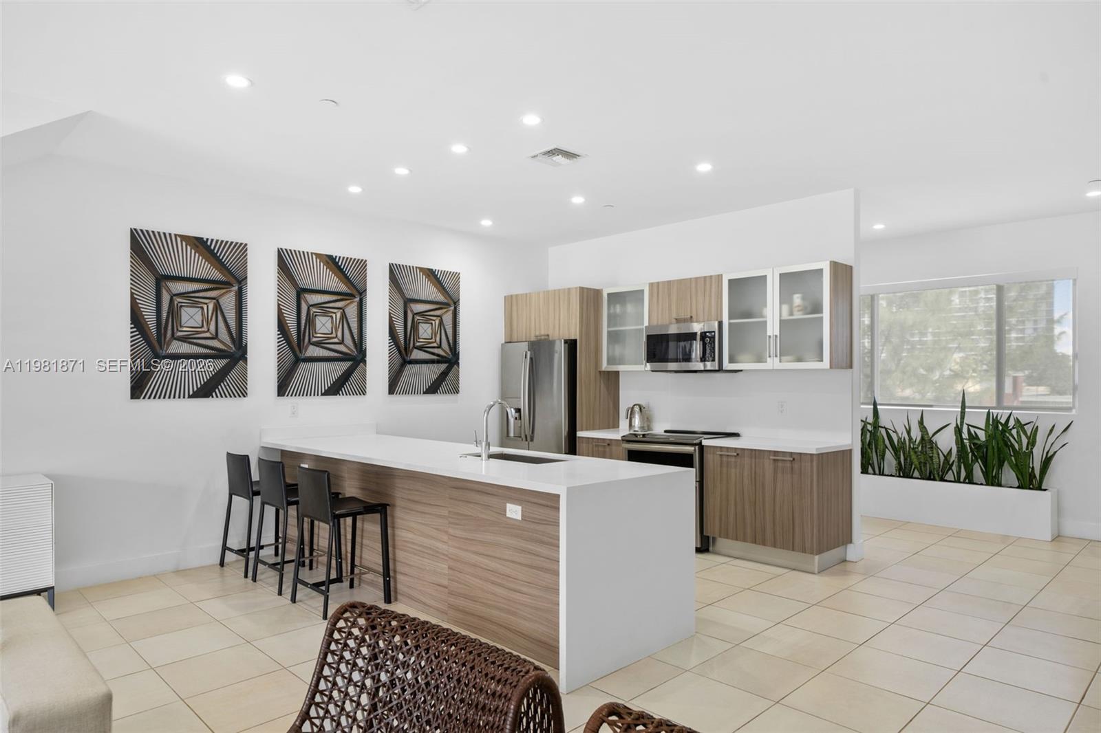 1034 NE 18th Ave #205 Fort Lauderdale, FL 33304