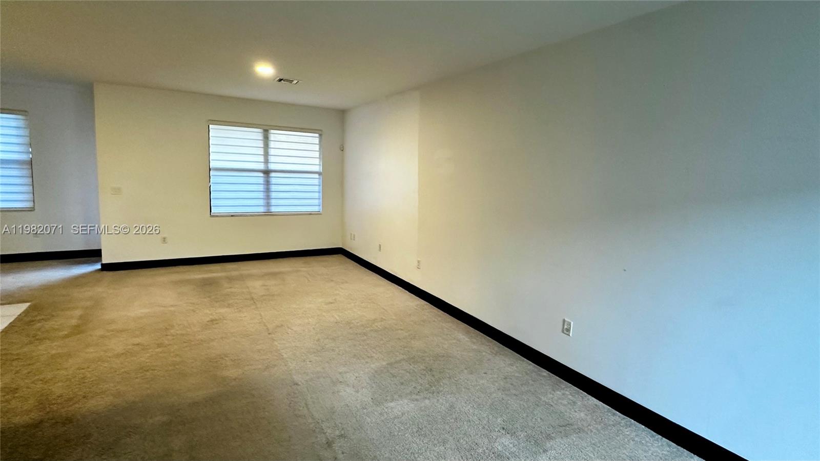 9155 NW 161st St Miami Lakes, FL 33018