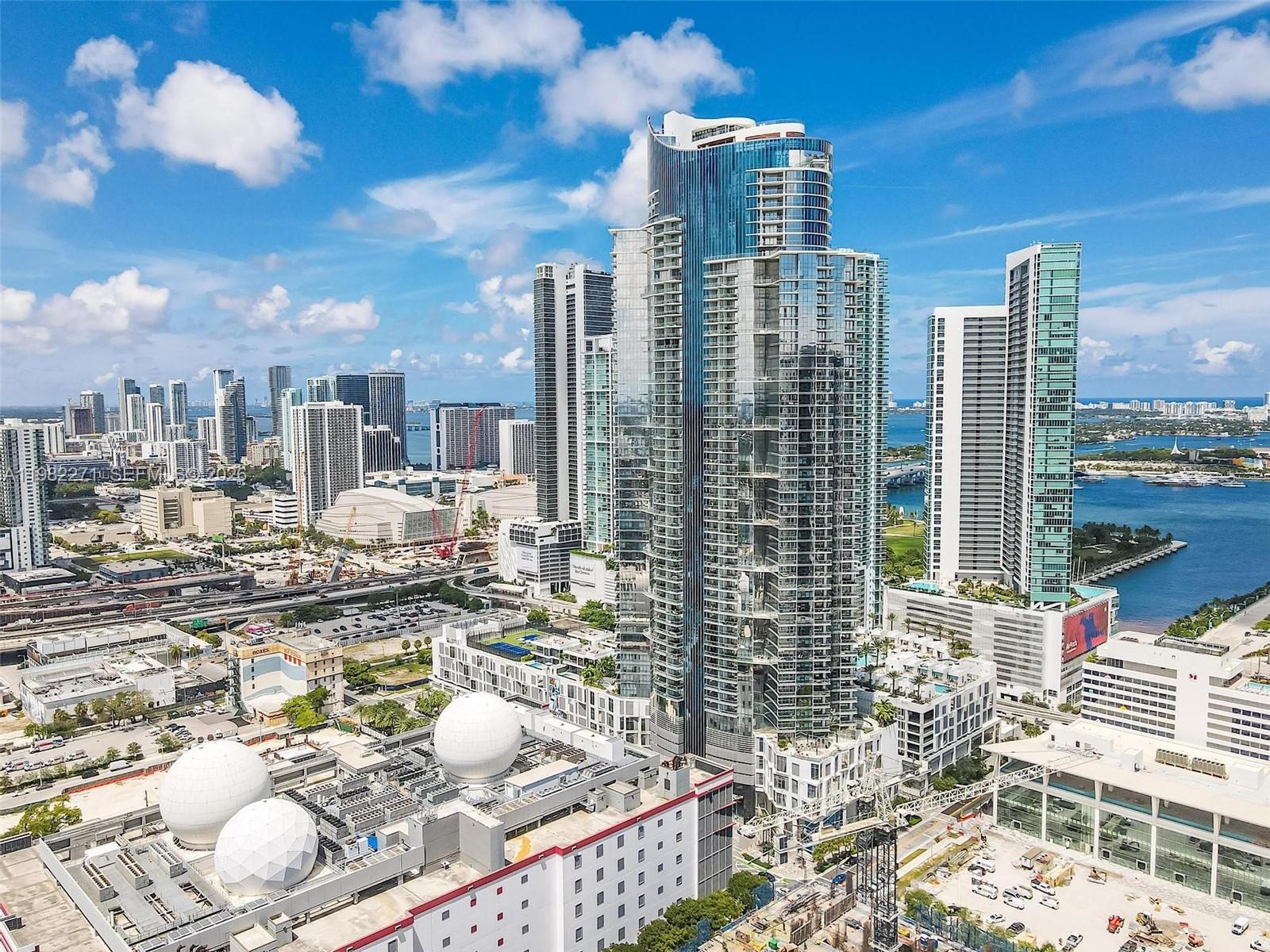 851 NE 1st Ave #2102 Miami, FL 33132