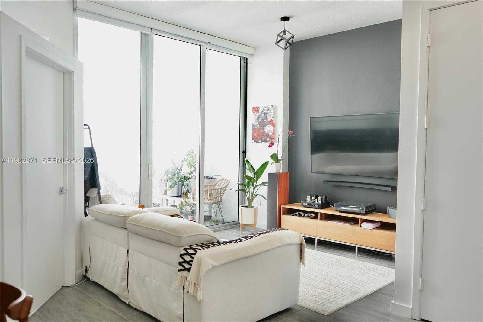 2200 NE 4th Ave #503 Miami, FL 33137