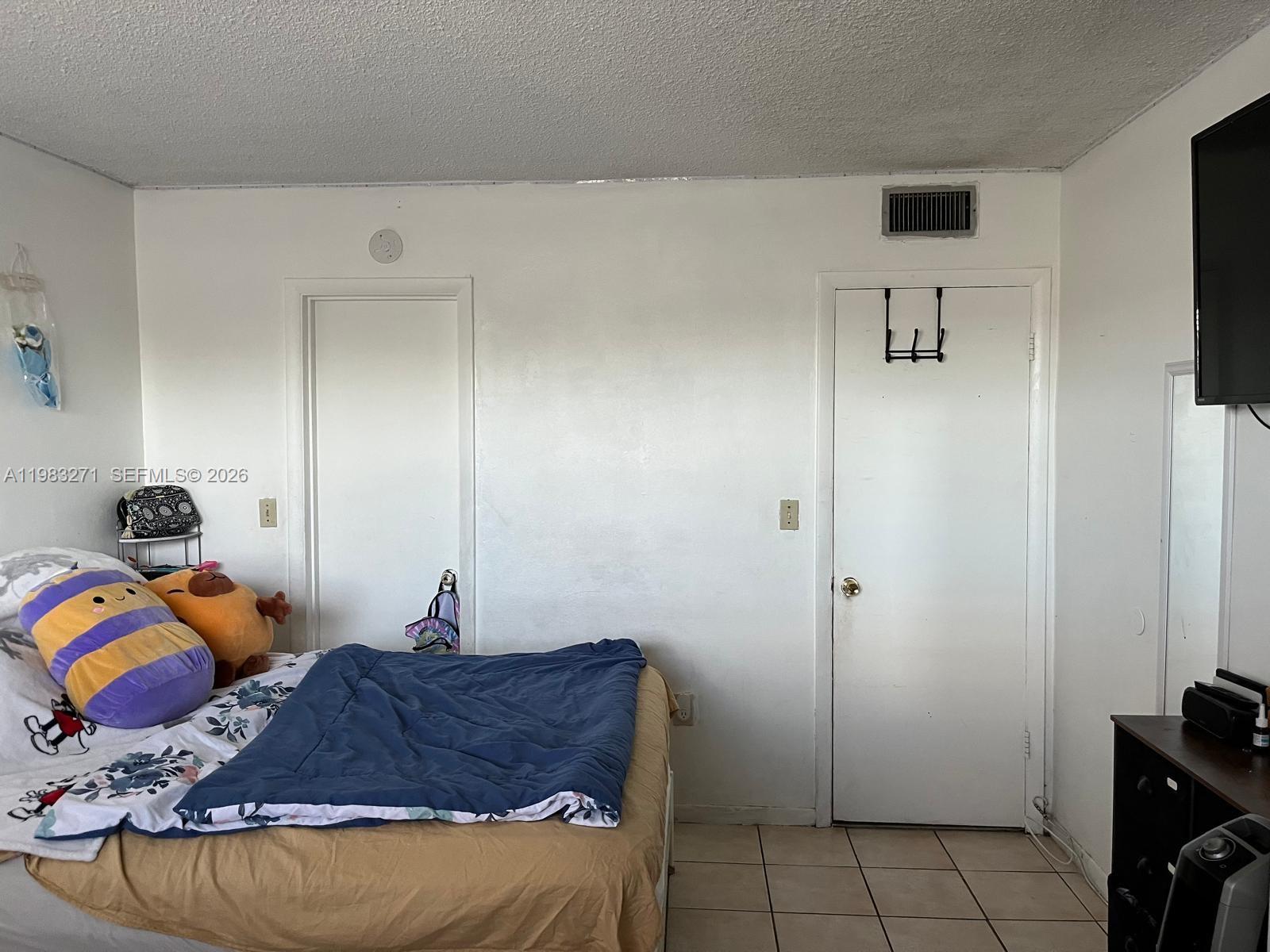 1735 NE 164th St #D306 North Miami Beach, FL 33162