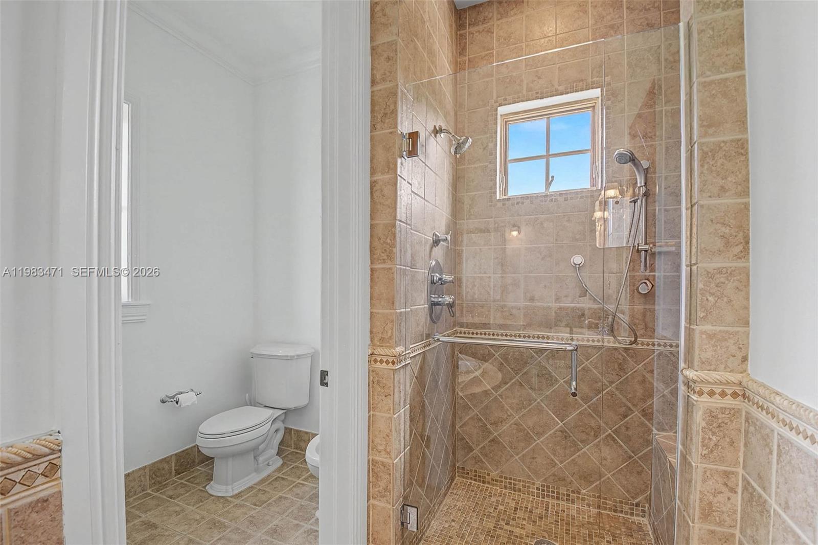 6075 SW 85th Ave Miami, FL 33143