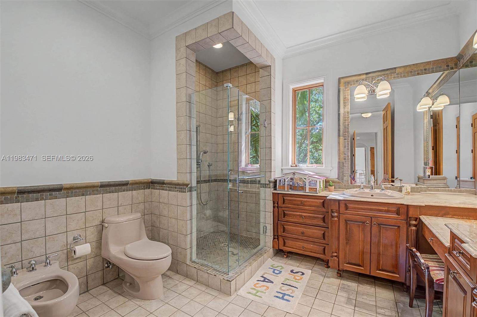 6075 SW 85th Ave Miami, FL 33143