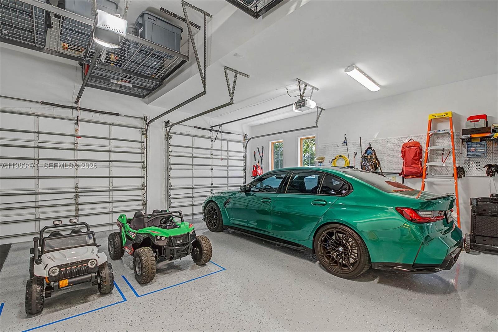 6075 SW 85th Ave Miami, FL 33143