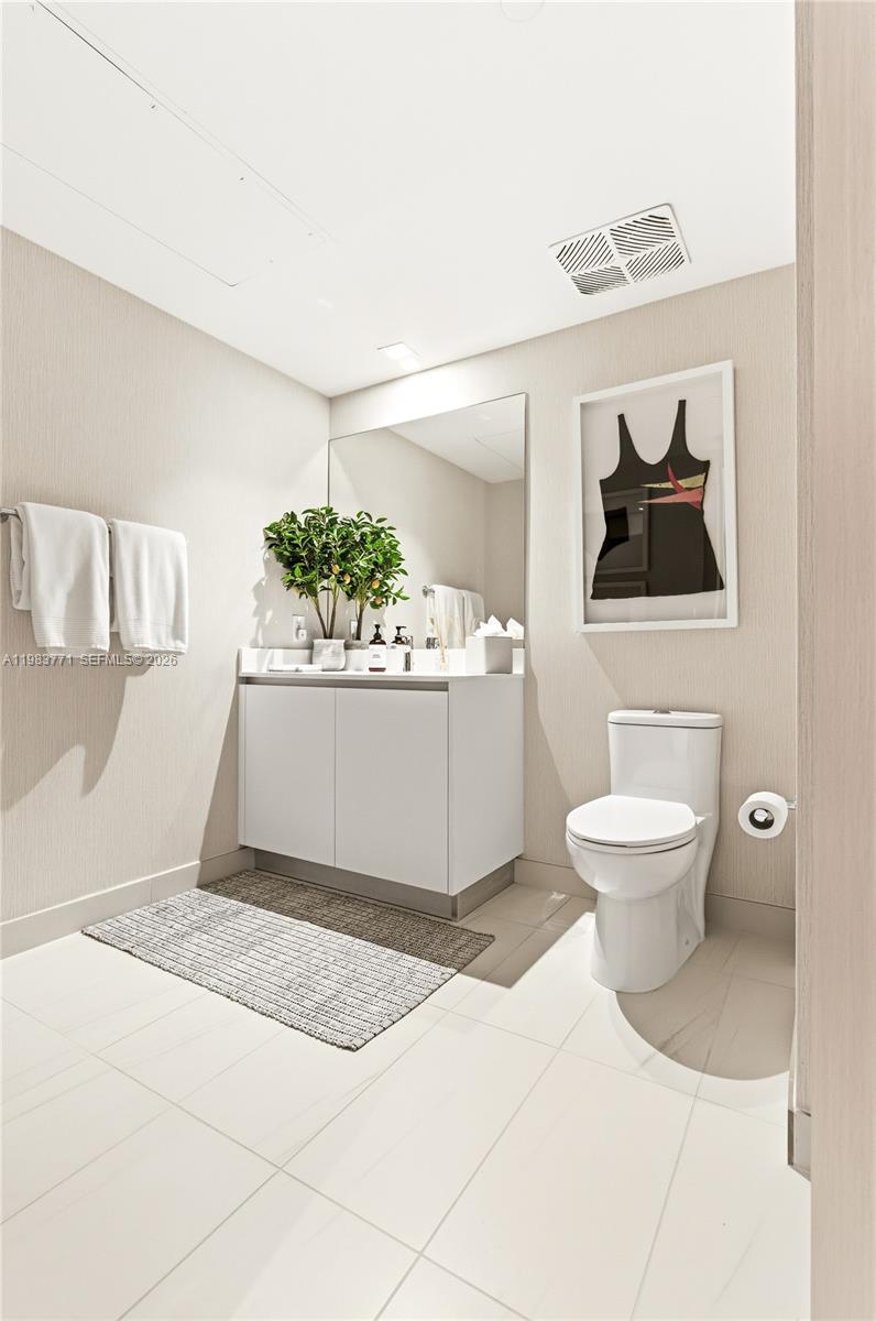 1116 N Ocean Blvd #1801 Pompano Beach, FL 33062