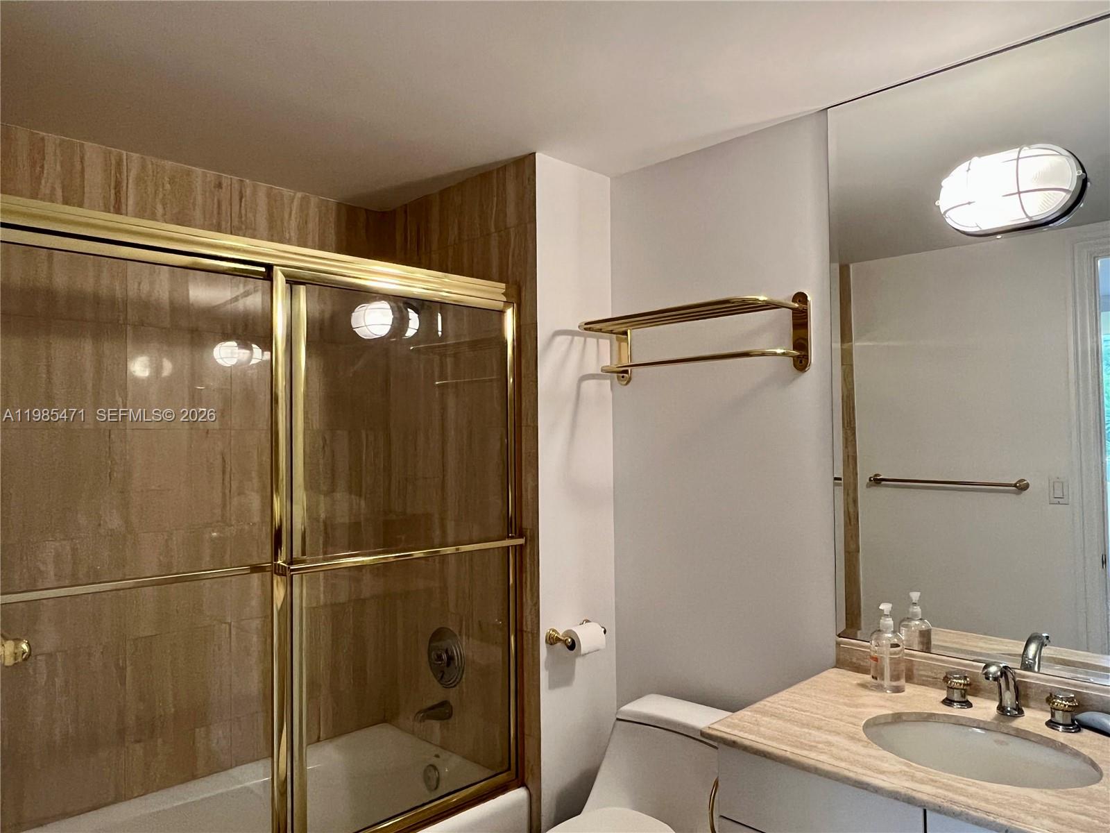 445 Grand Bay Dr #310 Key Biscayne, FL 33149