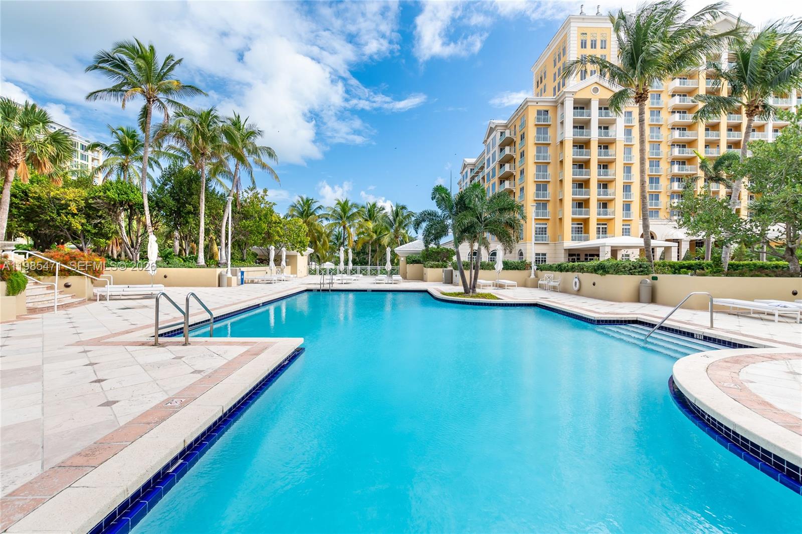 445 Grand Bay Dr #310 Key Biscayne, FL 33149