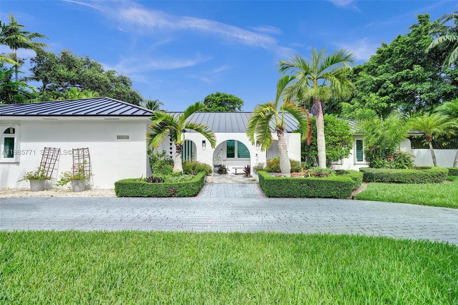 13110 SW 104th Ave Miami, FL 33176