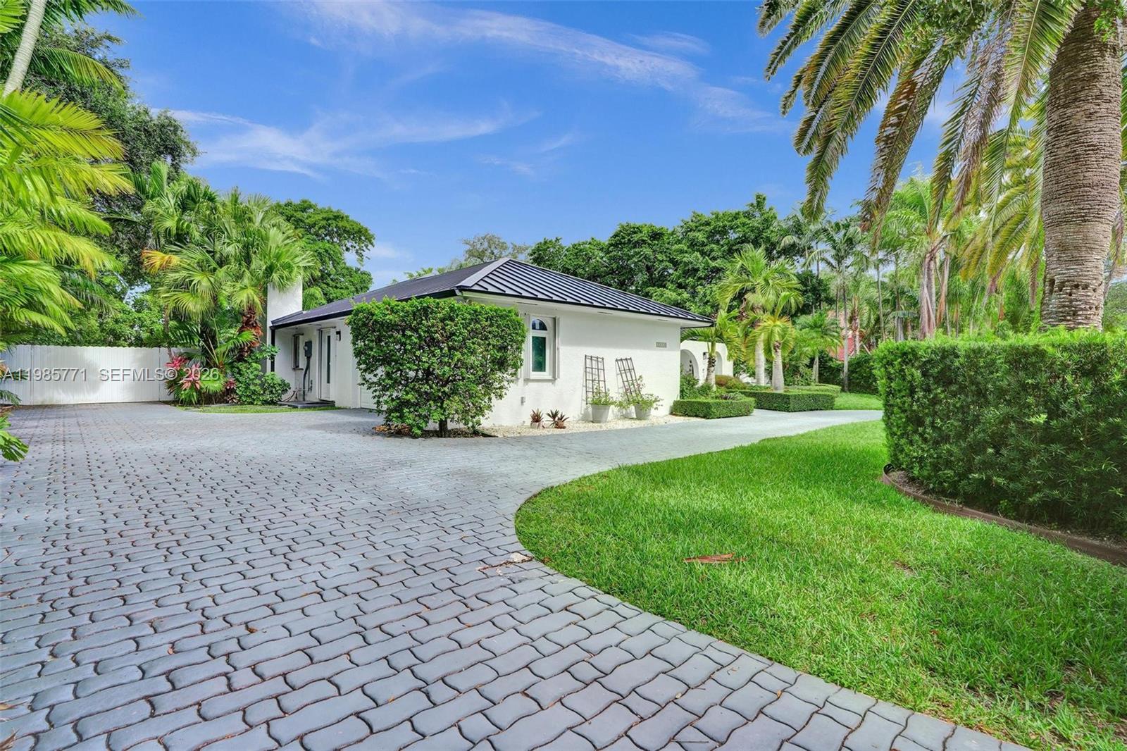 13110 SW 104th Ave Miami, FL 33176