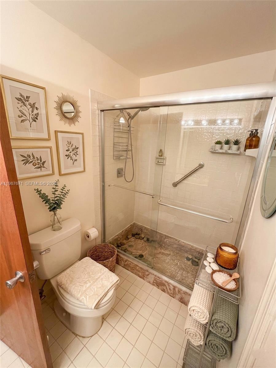 10520 SW 142nd Ave Miami, FL 33186