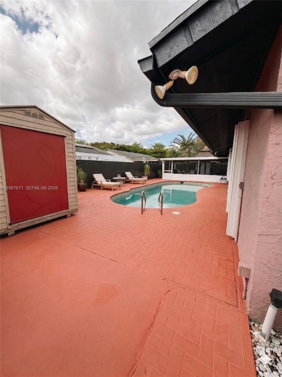 10520 SW 142nd Ave Miami, FL 33186