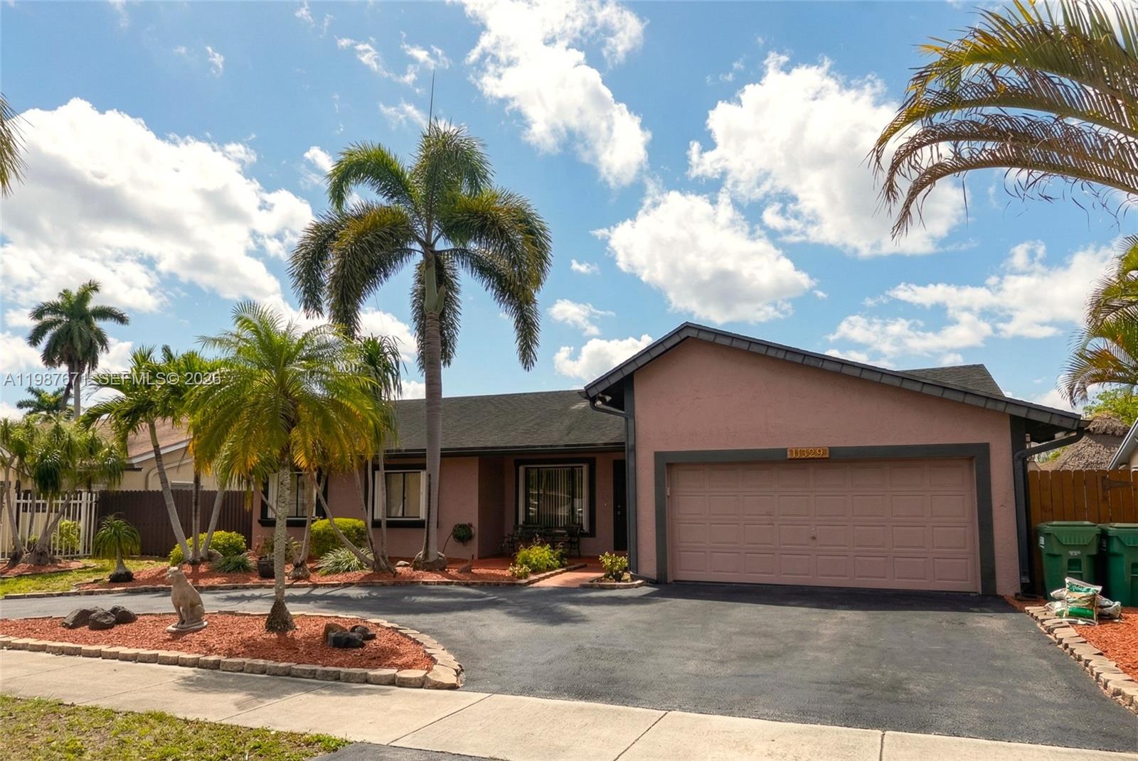 10520 SW 142nd Ave Miami, FL 33186