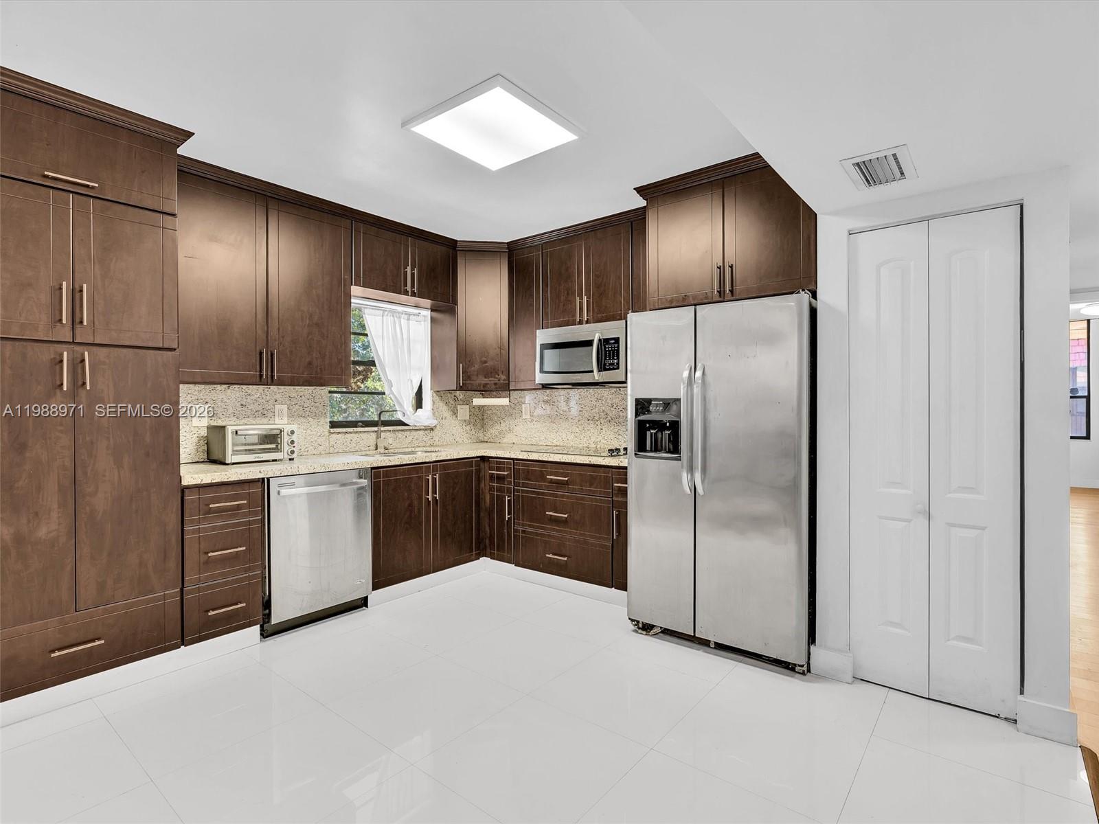 770 NE 199th St #204F