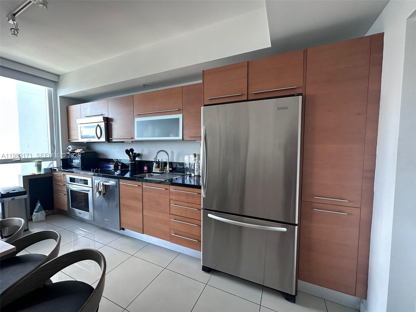 244 Biscayne Blvd #3707 Miami, FL 33132