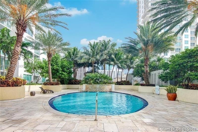 244 Biscayne Blvd #3707 Miami, FL 33132