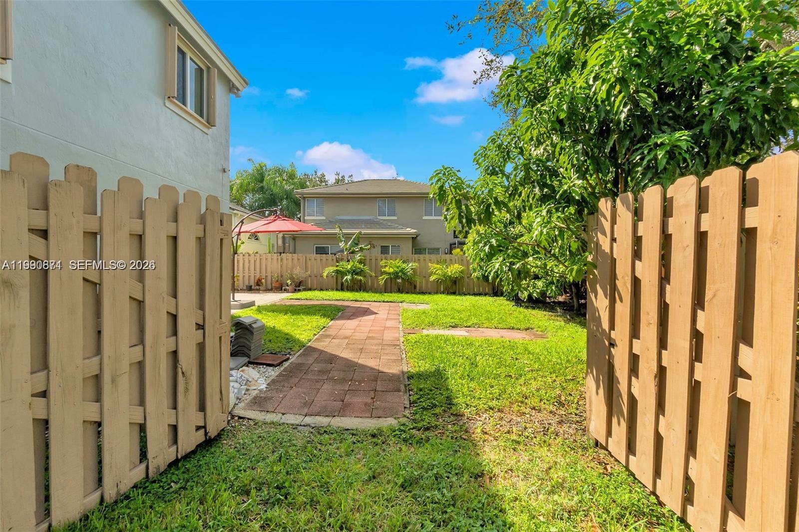 11318 Rhapsody Rd #11318 Cooper City, FL 33026