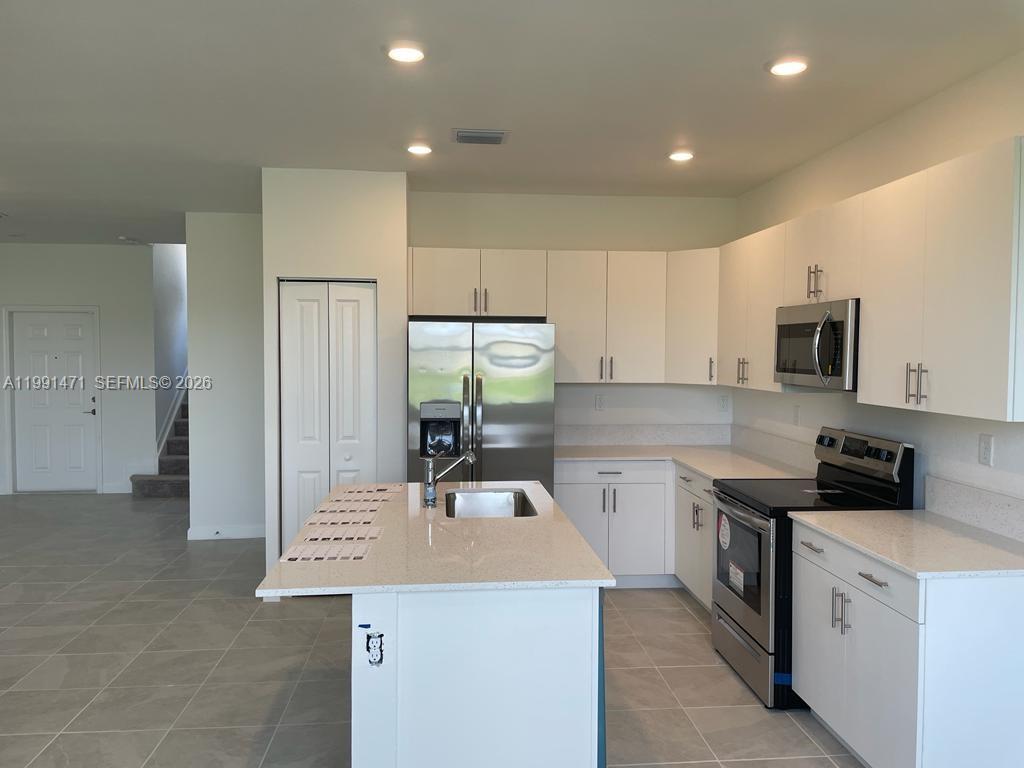 10013 SW 231st Ln Miami, FL 33190