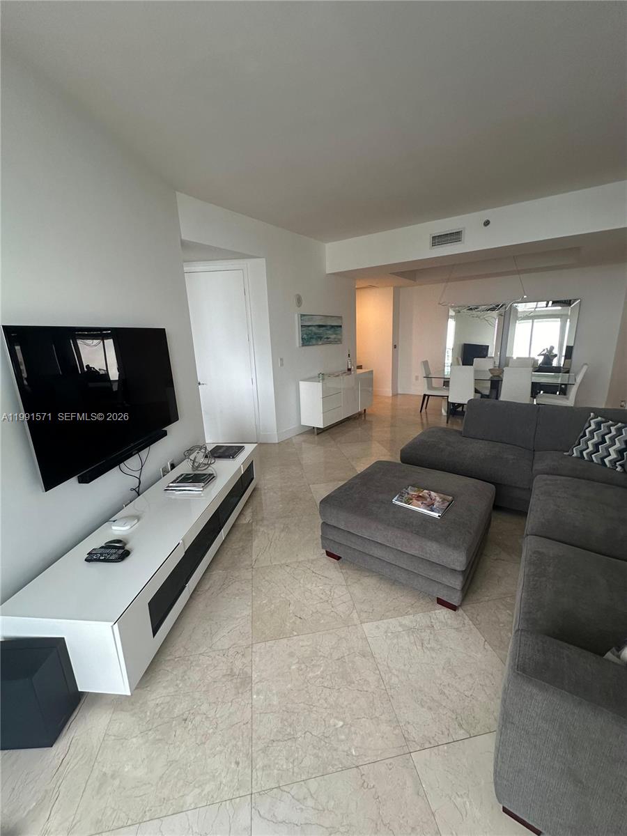 16001 Collins Ave #1005 Sunny Isles Beach, FL 33160