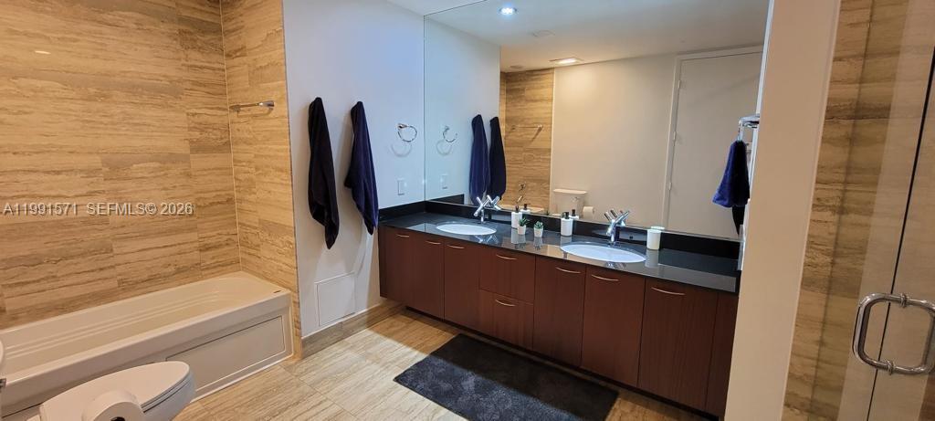 16001 Collins Ave #1005 Sunny Isles Beach, FL 33160