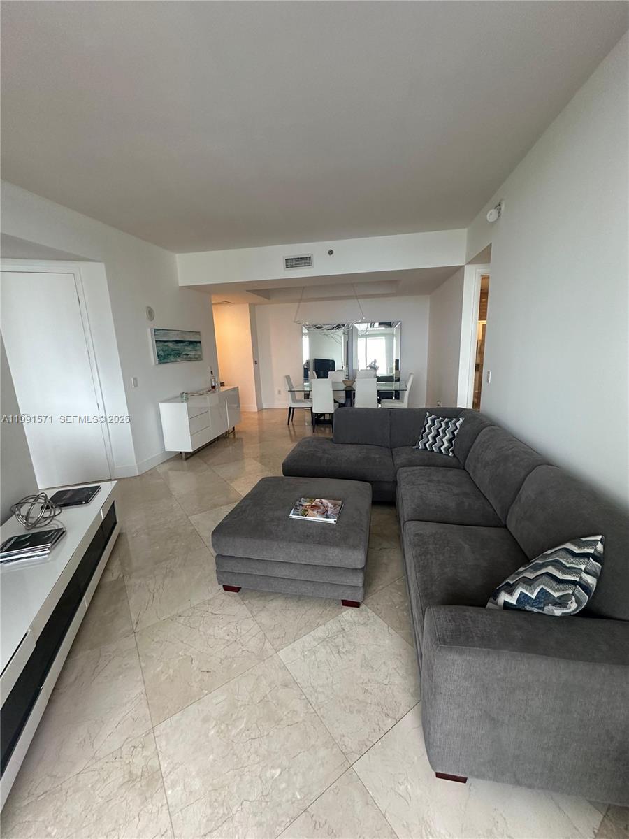 16001 Collins Ave #1005 Sunny Isles Beach, FL 33160