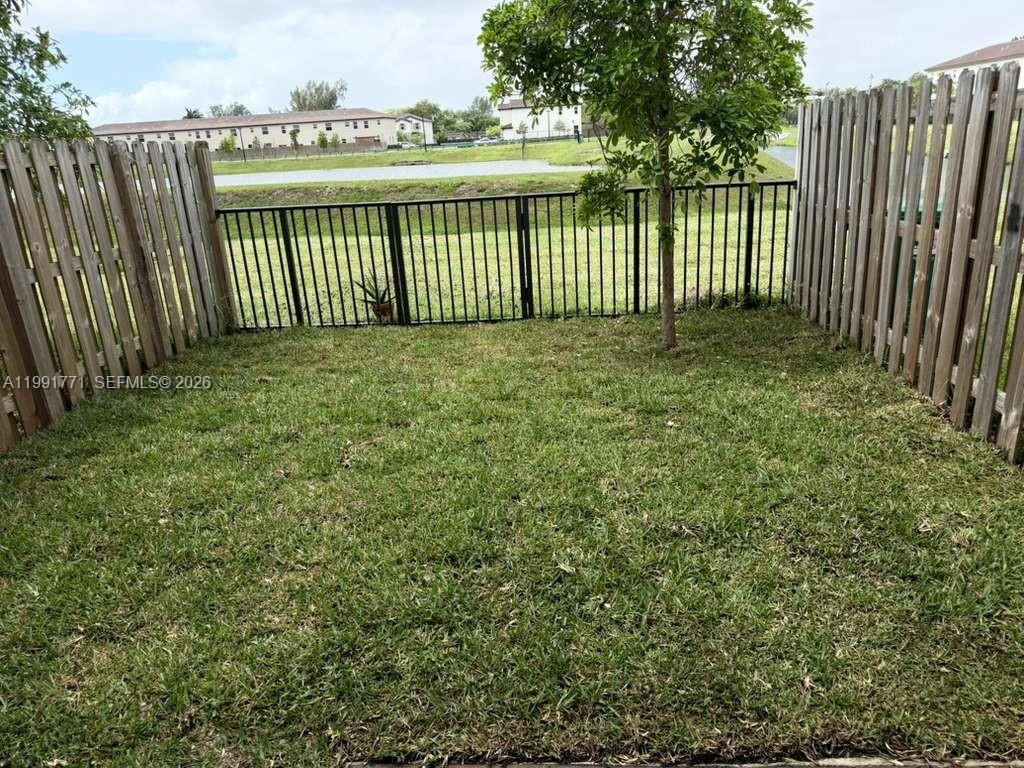 12436 NW 23rd Ct Miami, FL 33167