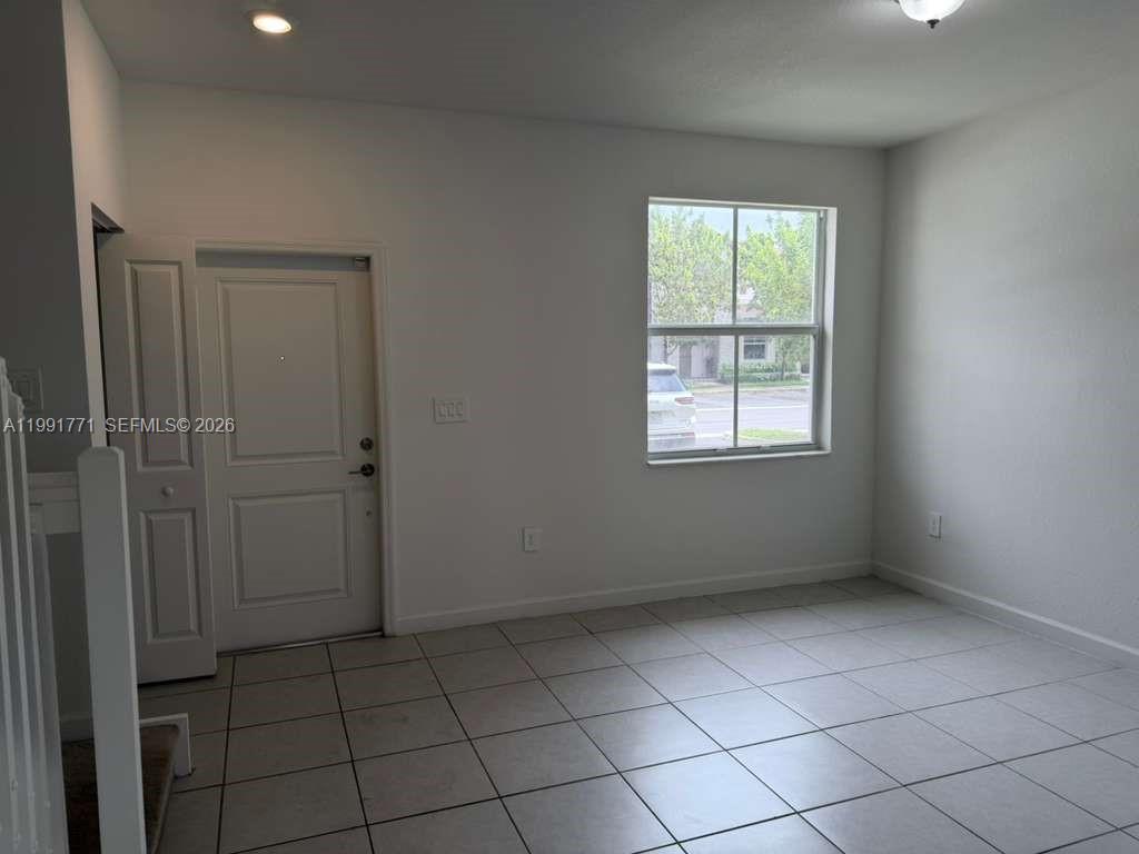 12436 NW 23rd Ct Miami, FL 33167