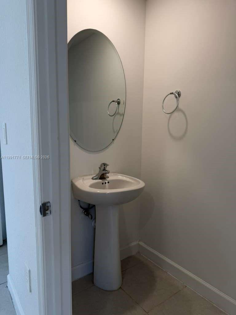 12436 NW 23rd Ct Miami, FL 33167