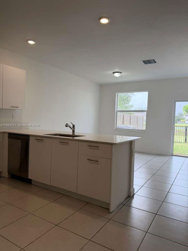 12436 NW 23rd Ct Miami, FL 33167