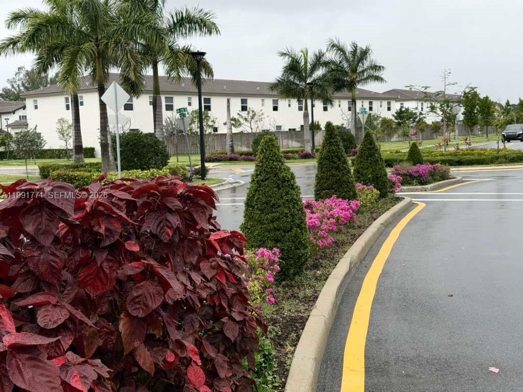 12436 NW 23rd Ct Miami, FL 33167