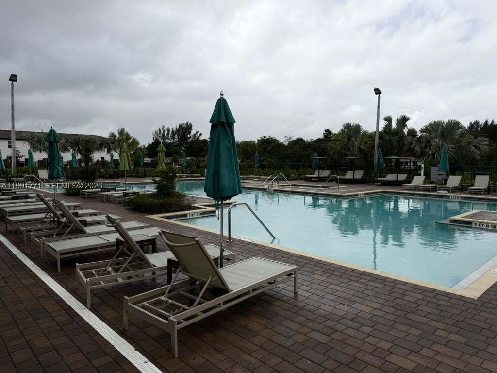 12436 NW 23rd Ct Miami, FL 33167