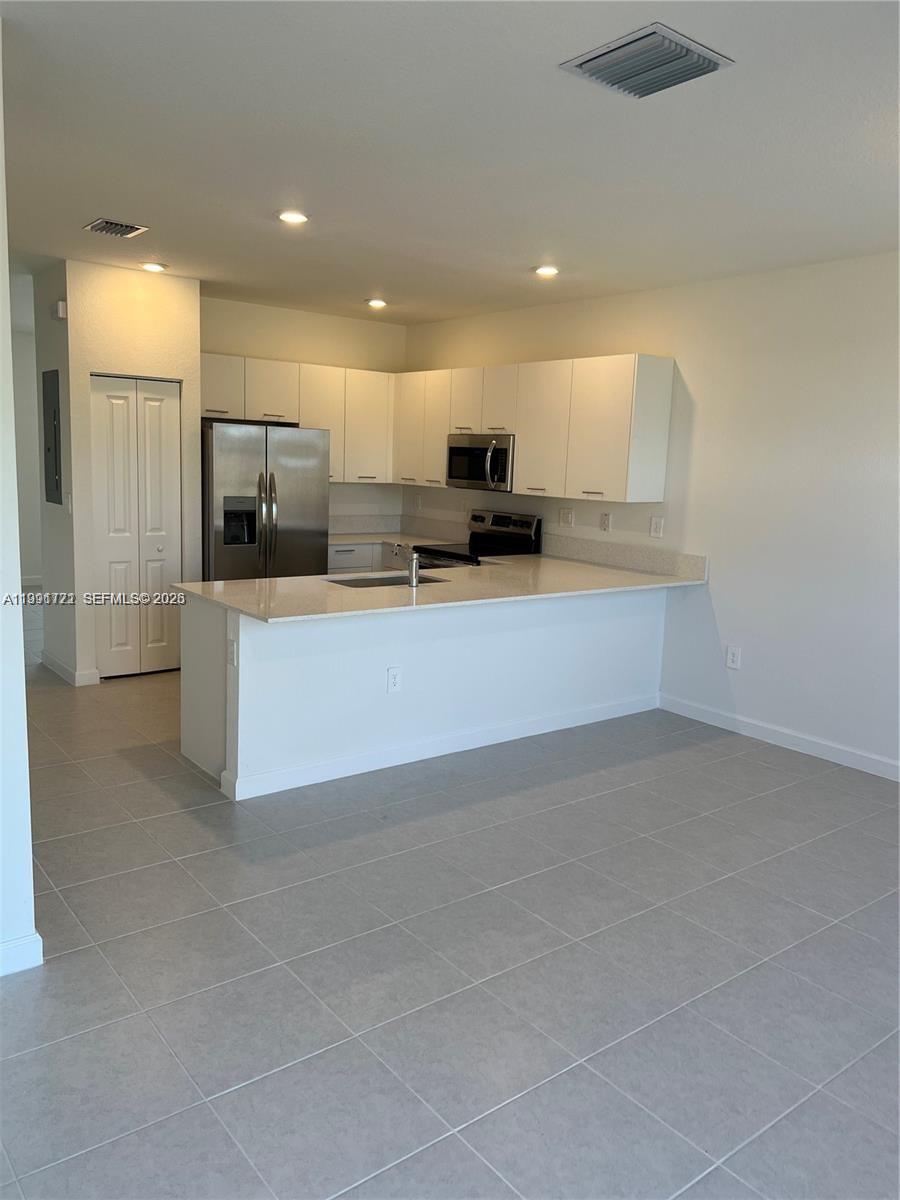 12436 NW 23rd Ct Miami, FL 33167