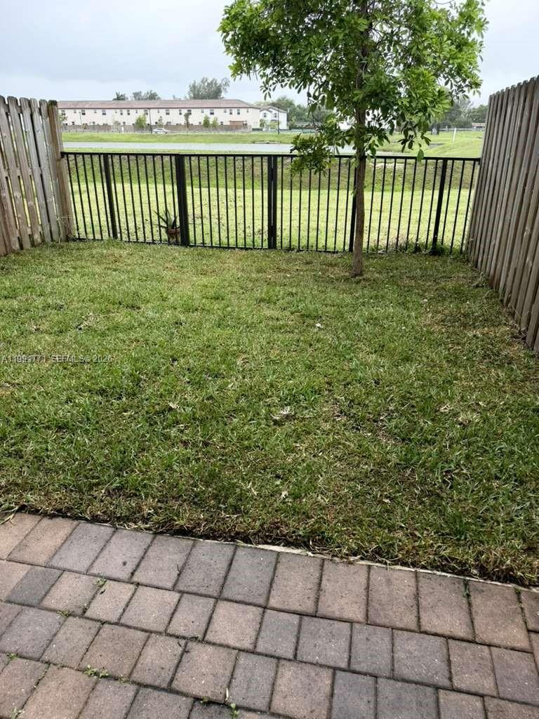 12436 NW 23rd Ct Miami, FL 33167