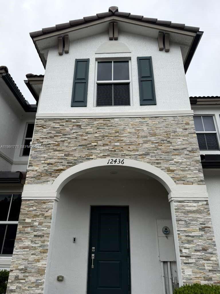 12436 NW 23rd Ct Miami, FL 33167